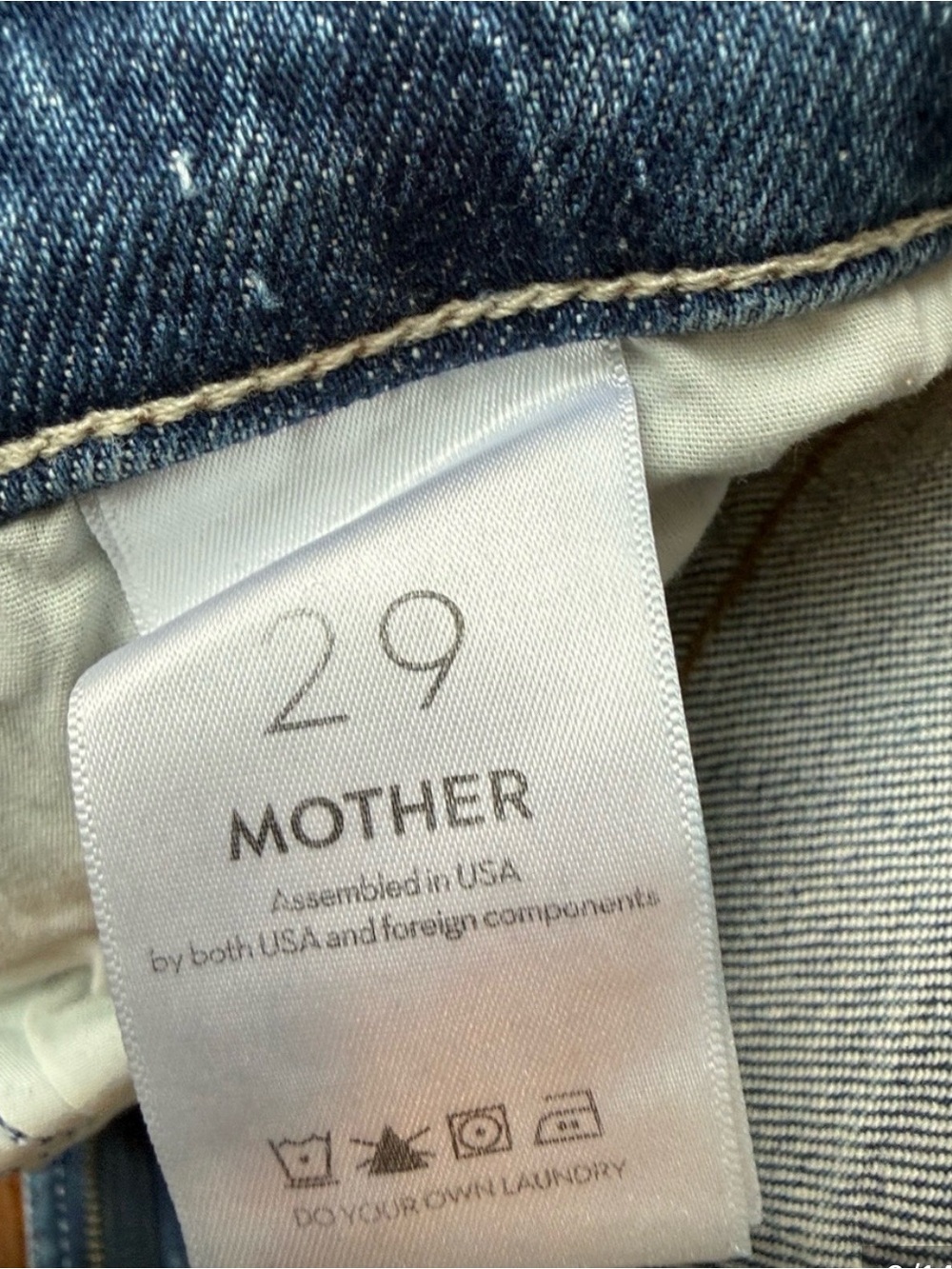 MOTHER Women's Straight Leg Jeans in Medium Blue Wash | Size 29 - Picture 6 of 14